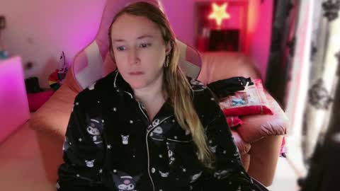 Snapshot of kissica chatting on 9, 3, 2025 kissica online show from 9, 3, 2025