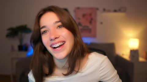 Sisi online show from 9, 10, 2025