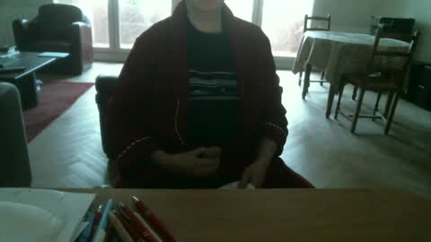 kisslog1 online show from 8, 12, 2024