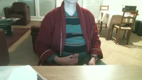 kisslog1 online show from 15, 12, 2024