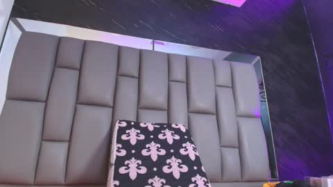 BELLA FLAME online show from 12, 11, 2025