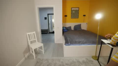 Snapshot of kissmesloww chatting on 22, 10, 2025 Snezhana online show from 22, 10, 2025