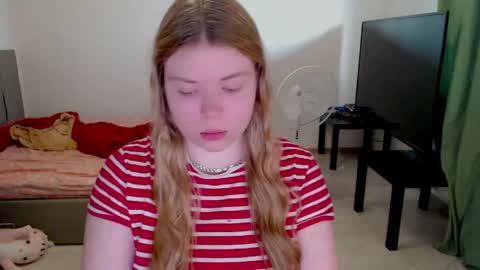 Jennyblonde and Emmabrunette online show from 11, 5, 2026