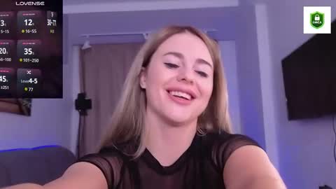 Snapshot of kitten_mr chatting on 13, 11, 2025 kitten online show from 13, 11, 2025