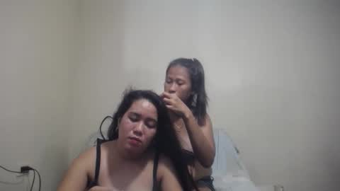 Snapshot of kittensquirtpussy chatting on 4, 6, 2026 kittensquirtpussy online show from 4, 6, 2026