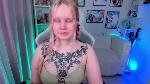 kittenxoann online show from 11, 4, 2026