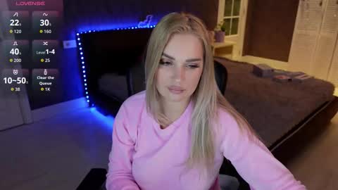 Snapshot of kittiliza chatting on 31, 10, 2025 kittiliza online show from 31, 10, 2025