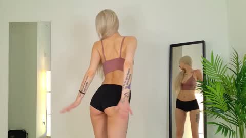 kitty__katty_ online show from 11, 1, 2026