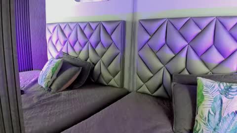   online show from 27, 3, 2026