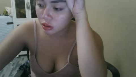 Snapshot of kitty_fussy chatting on 4, 10, 2025 kitty_fussy online show from 4, 10, 2025