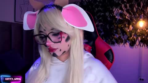 Camila online show from 31, 10, 2025