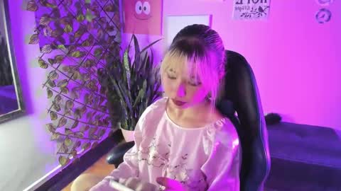 Snapshot of kitty_gang_ chatting on 22, 11, 2025 kitty_gang_ online show from 22, 11, 2025