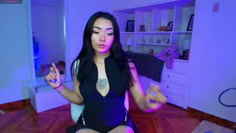 Snapshot of kitty_maru chatting on 18, 11, 2025 Kitty online show from 18, 11, 2025