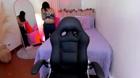 Snapshot of kitty_pam chatting on 14, 12, 2025 Kitty online show from 14, 12, 2025