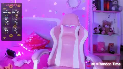 Snapshot of kitty_parker chatting on 29, 10, 2025 online show from 29, 10, 2025