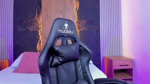 Snapshot of kitty_sweeety_ chatting on 23, 9, 2025 K I T T Y online show from 23, 9, 2025