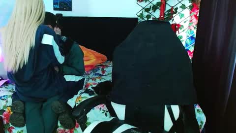 Snapshot of kitty_vaal chatting on 9, 10, 2025 kitty_vaal online show from 9, 10, 2025