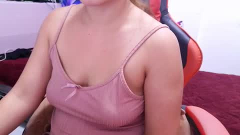 Snapshot of kittybabe19 chatting on 2, 3, 2026 SEXYASS69 online show from 2, 3, 2026