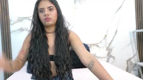 Snapshot of kittyhayes chatting on 1, 6, 2026 online show from 1, 6, 2026