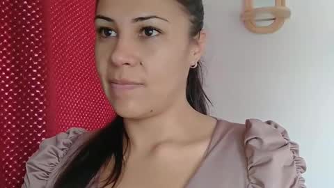 Snapshot of kittyholeshot87 chatting on 5, 12, 2025 kittyholeshot87 online show from 5, 12, 2025