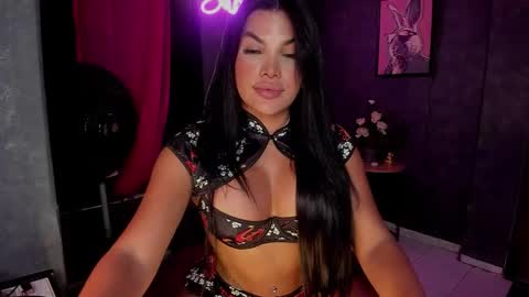 Snapshot of kittyhotts chatting on 14, 1, 2026 Sari bell online show from 14, 1, 2026