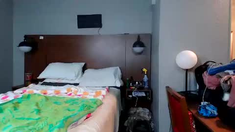 Snapshot of kittykat_1999 chatting on 29, 1, 2025 kittykat 1999 online show from 29, 1, 2025