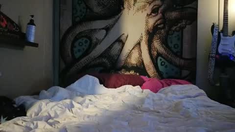 Snapshot of kittykat_1999 chatting on 19, 9, 2025 kittykat 1999 online show from 19, 9, 2025