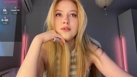 Snapshot of kittyloffe chatting on 16, 5, 2026 Monika online show from 16, 5, 2026