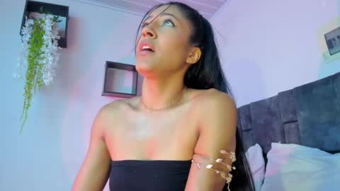 Snapshot of kittymyers chatting on 27, 10, 2025 kitty online show from 27, 10, 2025