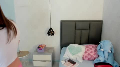  K I T T  Y  online show from 26, 2, 2025