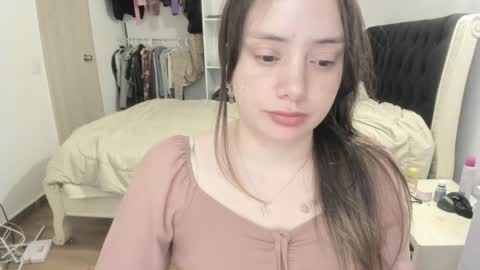 Snapshot of kittywantslove23 chatting on 2, 7, 2026 kittywantslove23 online show from 2, 7, 2026