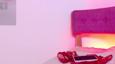 Kitty Hill online show from 2, 12, 2025