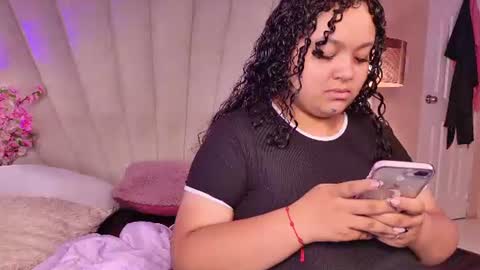 Snapshot of kity_hill chatting on 26, 6, 2026 Kitty Hill online show from 26, 6, 2026