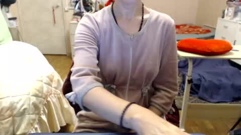 KiuminBerry online show from 4, 11, 2025