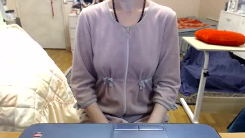 KiuminBerry online show from 8, 11, 2025