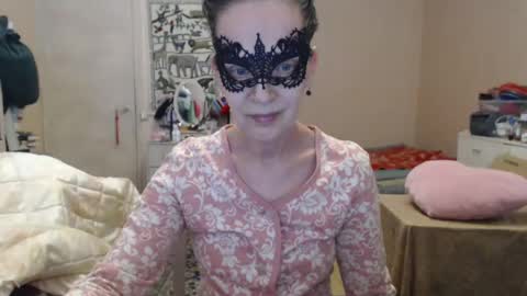 Snapshot of kiuminberry chatting on 23, 6, 2026 KiuminBerry online show from 23, 6, 2026