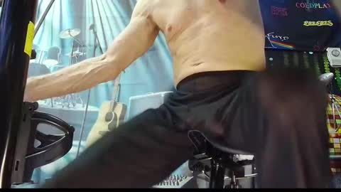 Snapshot of kiveuxmakeu chatting on 27, 9, 2025 kiveuxmakeu online show from 27, 9, 2025