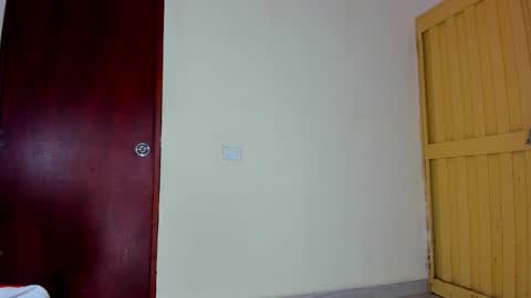 kiwi_mmm online show from 23, 9, 2025