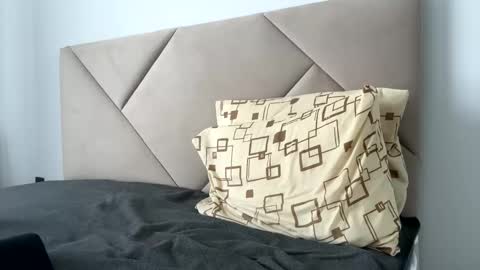 kiwigray online show from 26, 2, 2025