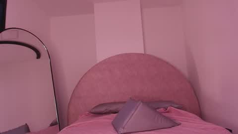 Snapshot of kkira_doll chatting on 15, 5, 2026 Kkira online show from 15, 5, 2026
