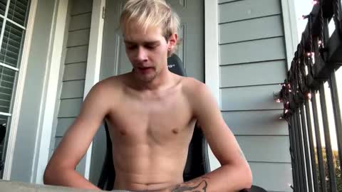 Snapshot of kkyle57 chatting on 4, 10, 2025 kkyle57 online show from 4, 10, 2025