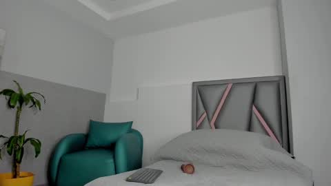 klariz09 online show from 24, 9, 2025