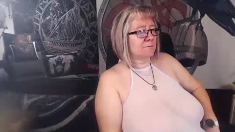 Michelle online show from 12, 10, 2025