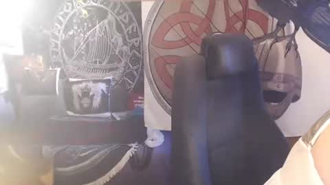 Michelle online show from 11, 4, 2026