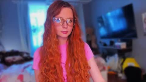 Snapshot of klementinagirl chatting on 11, 6, 2026 Klementinafanslyklementina6661 online show from 11, 6, 2026