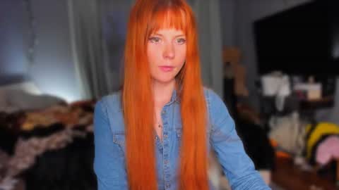 Snapshot of klementinagirl chatting on 4, 7, 2026 Klementinafanslyklementina6661 online show from 4, 7, 2026