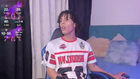 Snapshot of kleo_helenos chatting on 17, 12, 2025 KLEO online show from 17, 12, 2025