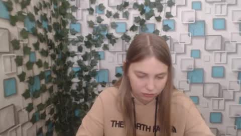 Snapshot of klerkarina chatting on 8, 2, 2025 klerkarina online show from 8, 2, 2025