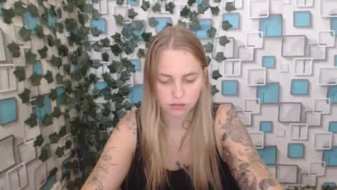 Snapshot of klerkarina chatting on 24, 9, 2025 klerkarina online show from 24, 9, 2025