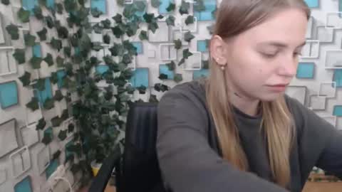 Snapshot of klerkarina chatting on 25, 9, 2025 klerkarina online show from 25, 9, 2025